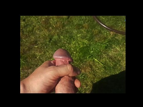 ❤️ A guapa quente recibe o seu coño rosa fodido e corre cun chorro nun xardín de verán ️ Vídeo porno na pornografía gl.recetasketo.top ☑