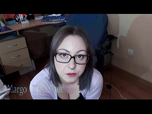 ❤️ Moza sexy con lentes chupa un consolador profundamente ante a cámara ️ Vídeo porno na pornografía gl.recetasketo.top ☑
