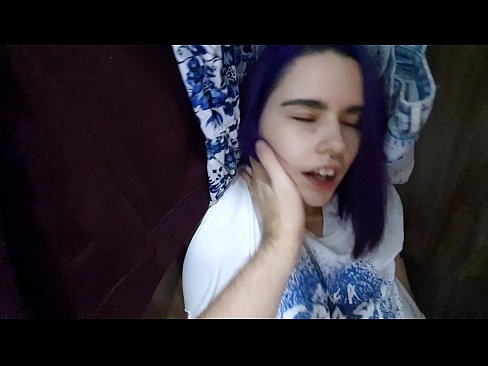 ❤️ Atopo a miña irmá no armario e axudouna a correrse ️ Vídeo porno na pornografía gl.recetasketo.top ☑